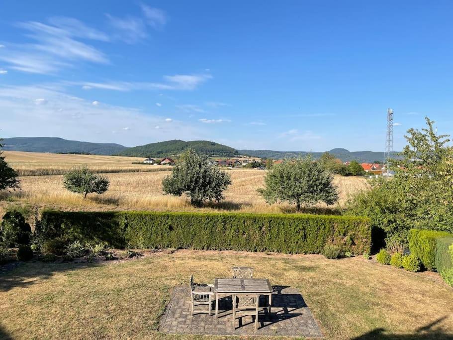 Ferienwohnung Leuchtbergblick Mit Terrasse Und Pkw Stellplatz Eschwege Εξωτερικό φωτογραφία