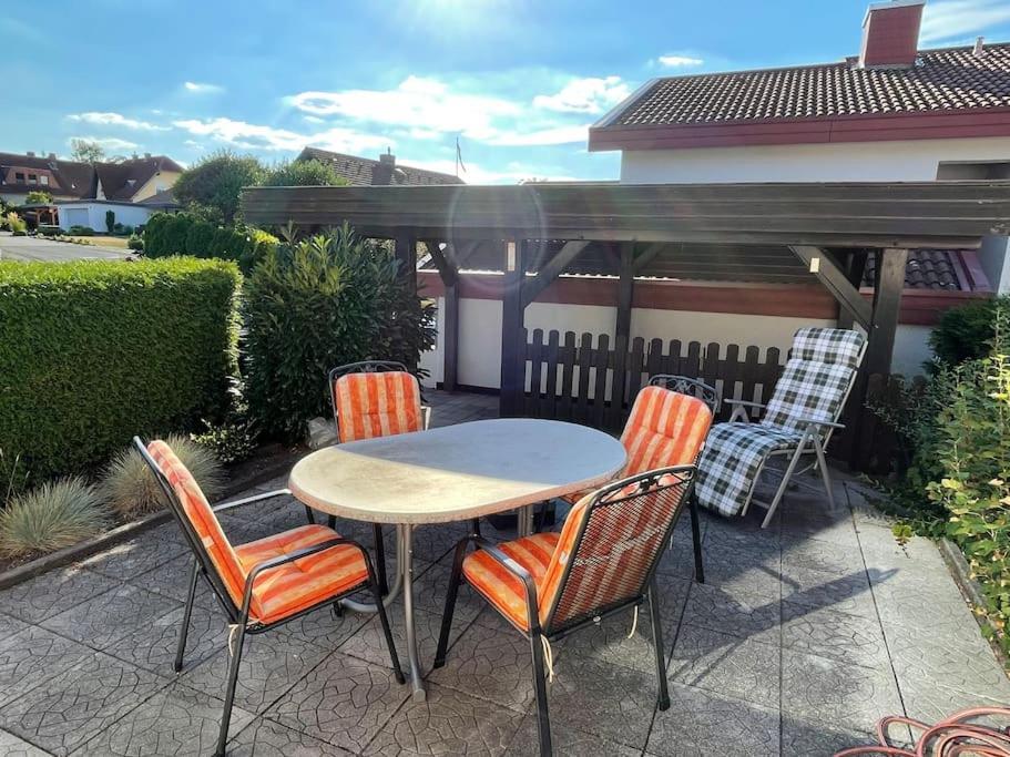 Ferienwohnung Leuchtbergblick Mit Terrasse Und Pkw Stellplatz Eschwege Εξωτερικό φωτογραφία