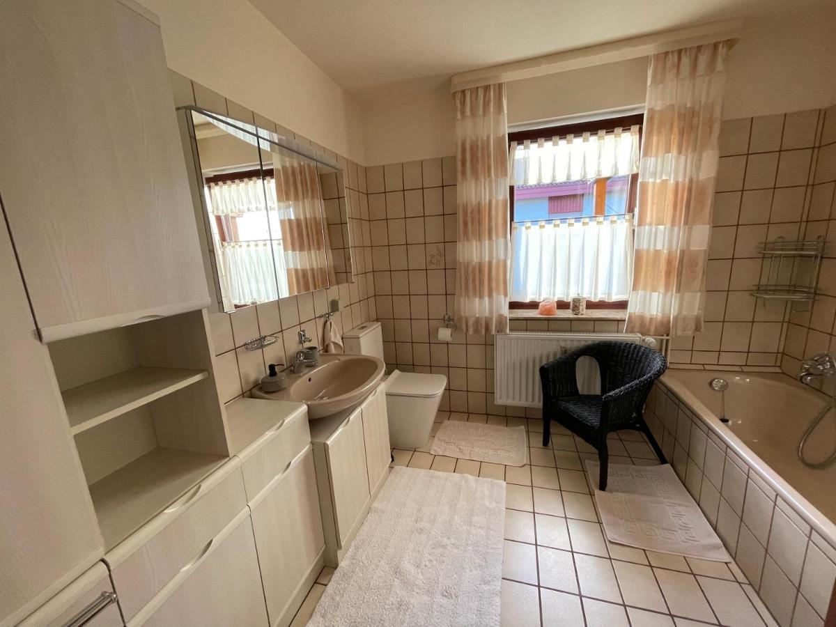Ferienwohnung Leuchtbergblick Mit Terrasse Und Pkw Stellplatz Eschwege Εξωτερικό φωτογραφία